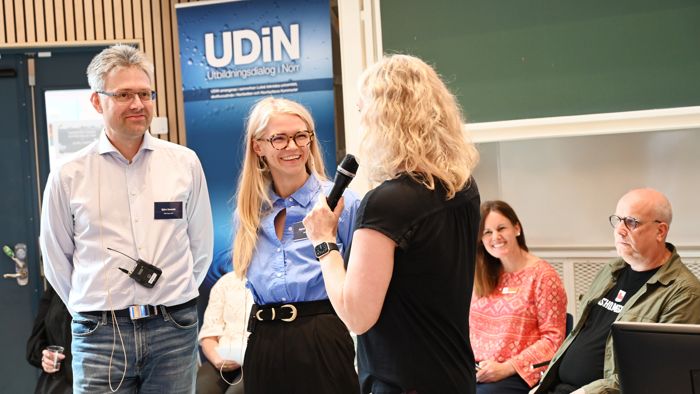 seminar with participants from schools